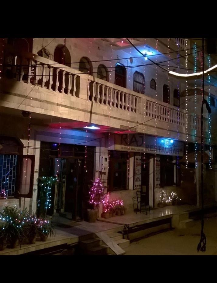 Hotel Raj Agra Kültér fotó